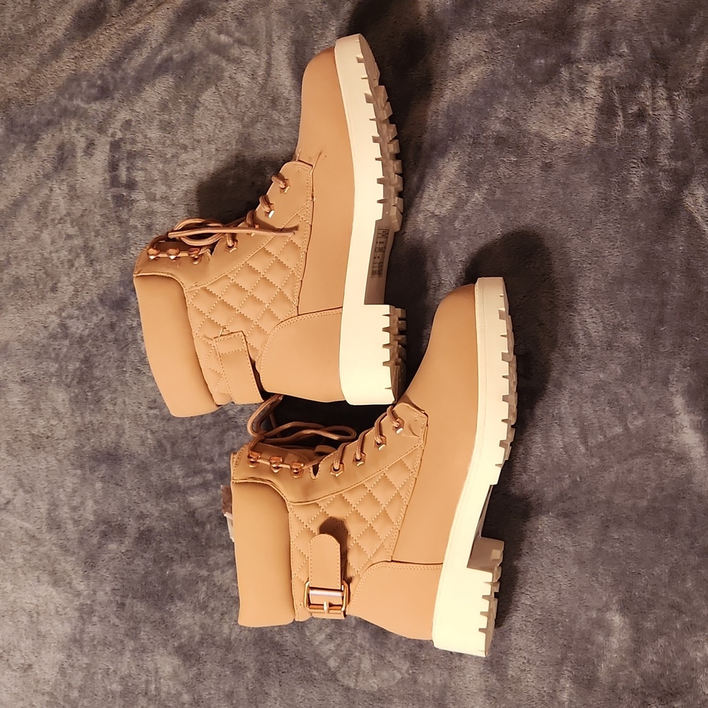 TORRID Blush white outsole hiking boots